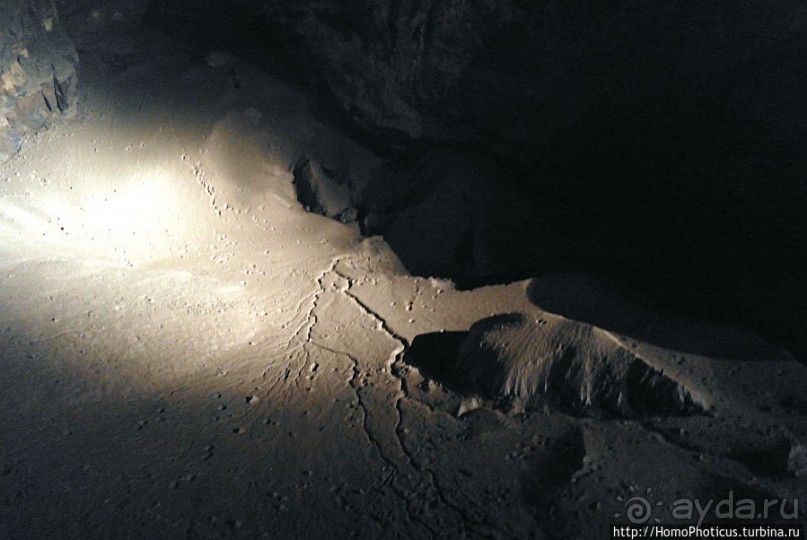 Анакопийская пропасть