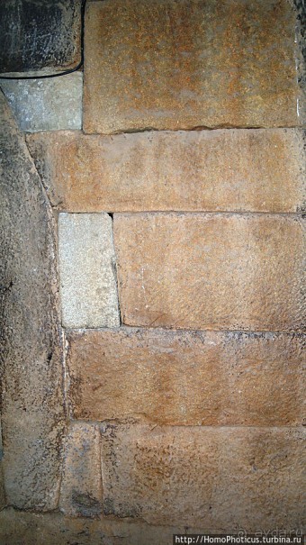 Дворцы-гробницы