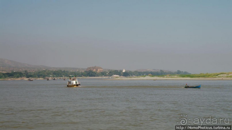 Царь-колокол возле царь-пагоды