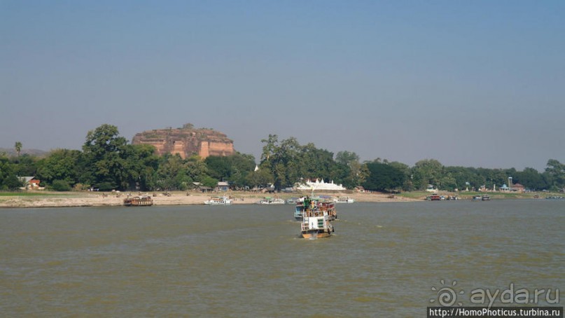 Царь-колокол возле царь-пагоды