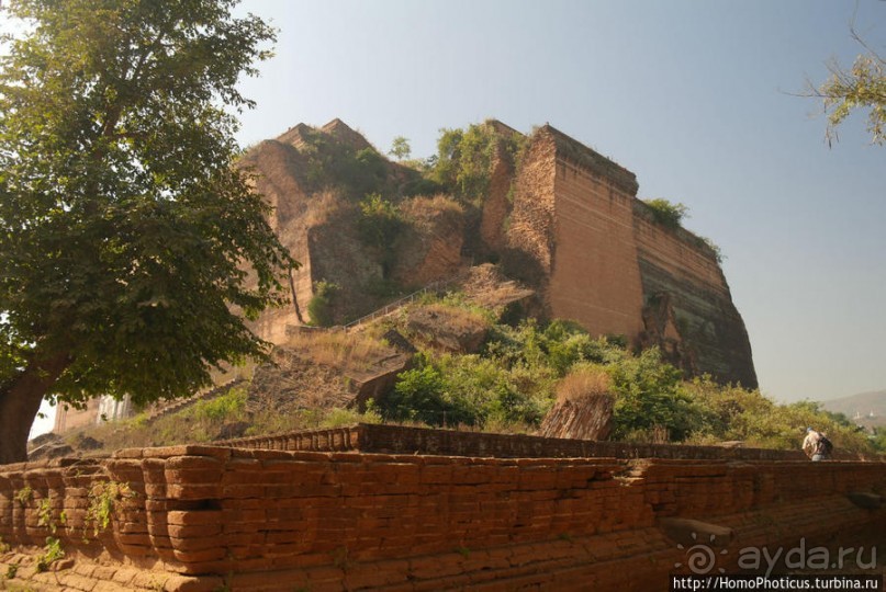 Царь-колокол возле царь-пагоды