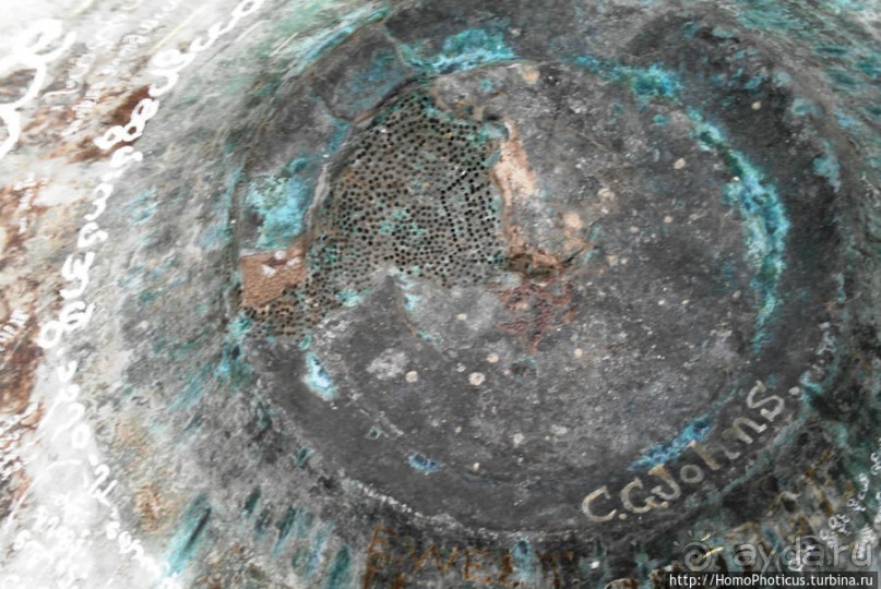 Царь-колокол возле царь-пагоды