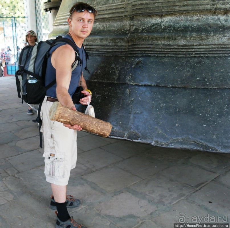 Царь-колокол возле царь-пагоды