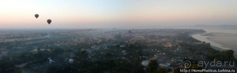 Над Баганом на шаре