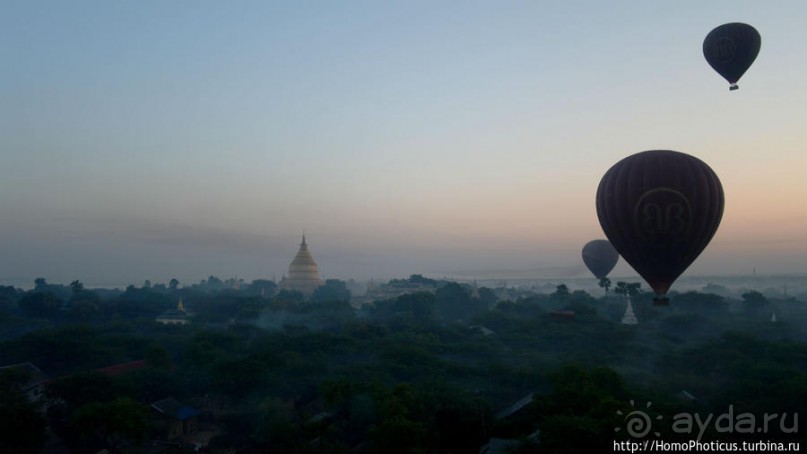 Над Баганом на шаре