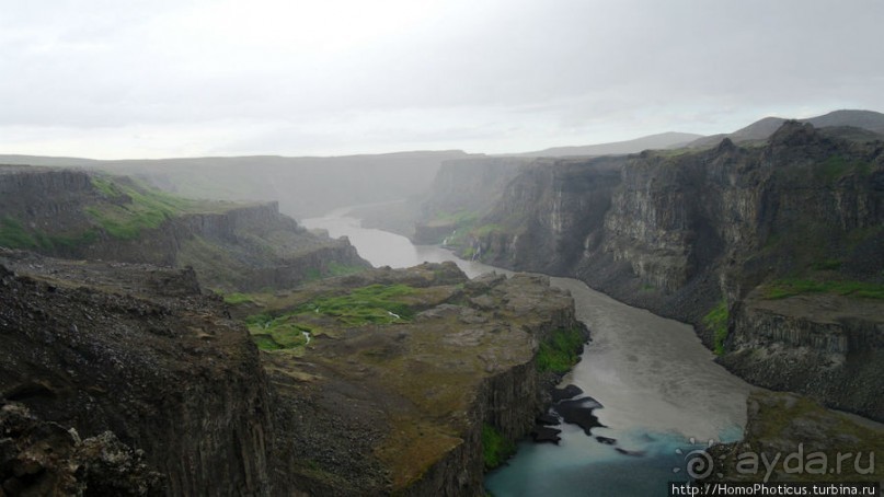 Ледниковое ущелье