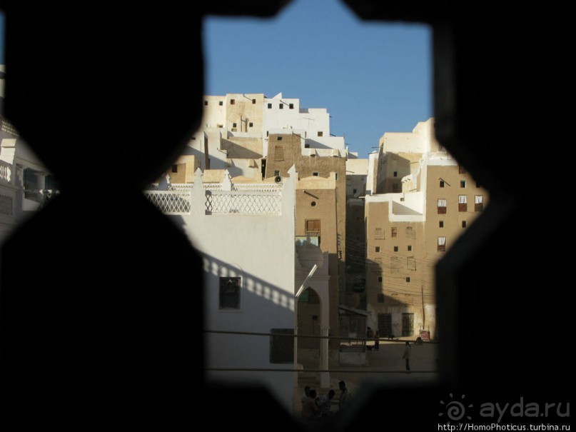 Небоскребы, небоскребы, да из глины кирпичи