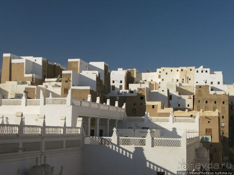 Небоскребы, небоскребы, да из глины кирпичи