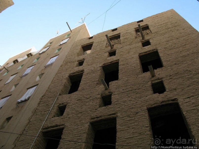 Небоскребы, небоскребы, да из глины кирпичи