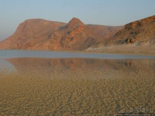 Белые пляжи и советские танки