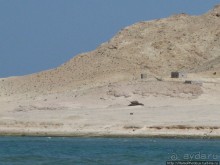 Белые пляжи и советские танки