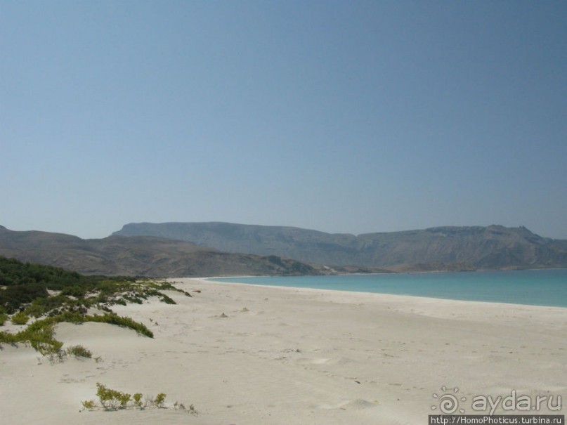 Белые пляжи и советские танки