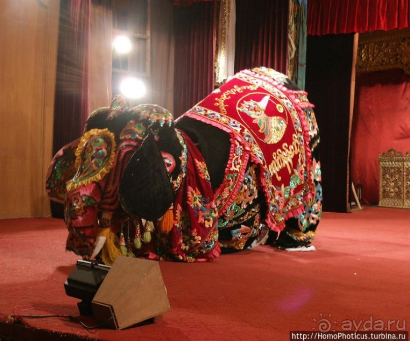 Сокровища Мьянмы. V. Бирюза Индийского океана, золото Янгона