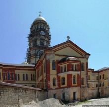 У подножия Афонской горы