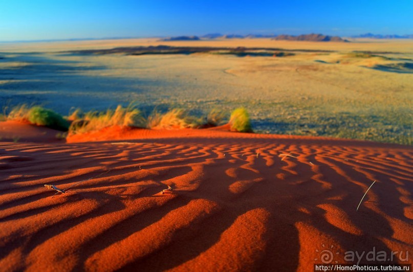 Сердце Намиба: закат южного солнца и восход полной луны