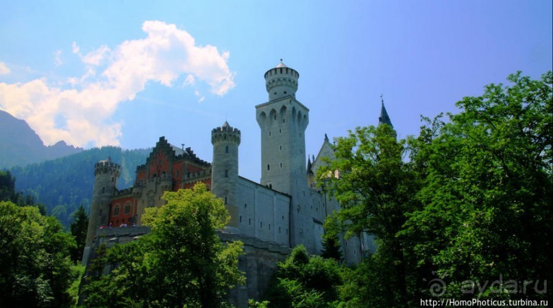 Нойшванштайн виден отовсюду