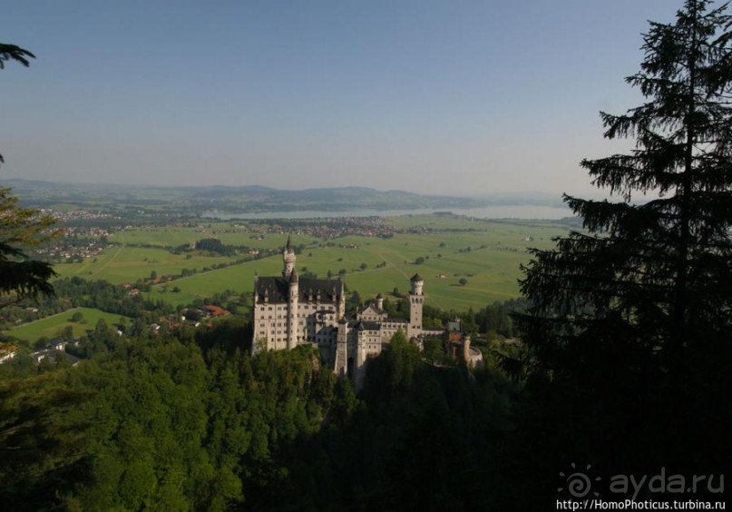 Нойшванштайн виден отовсюду