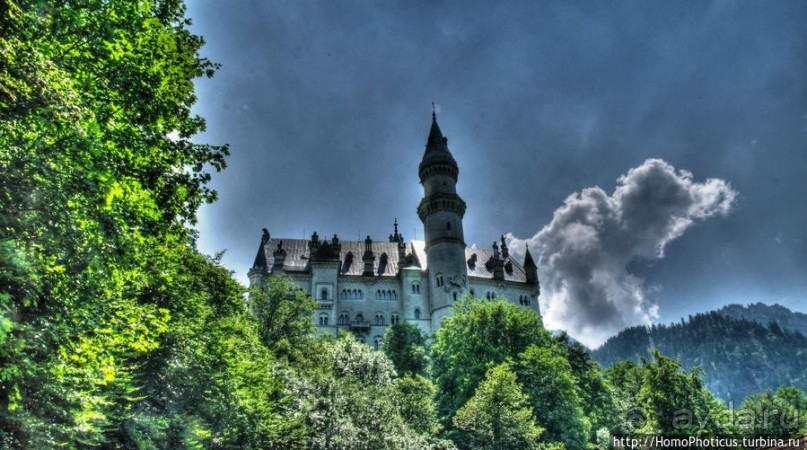 Нойшванштайн виден отовсюду