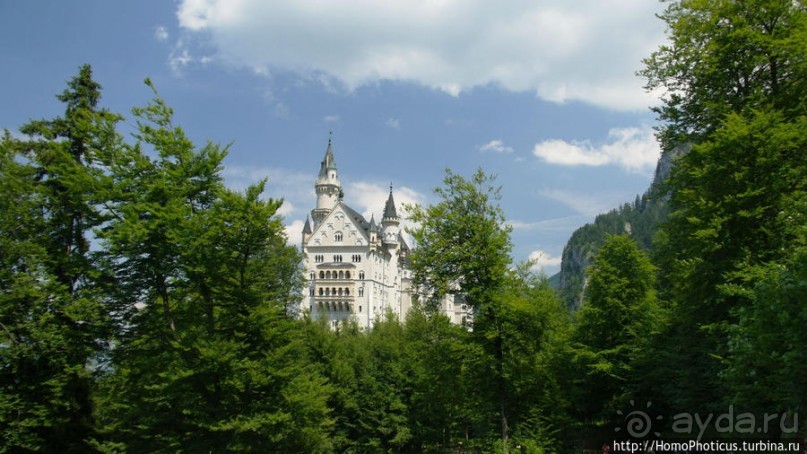 Нойшванштайн виден отовсюду