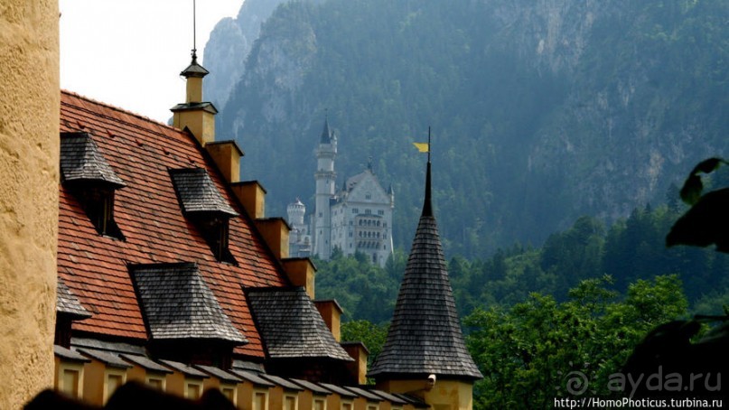 Нойшванштайн виден отовсюду