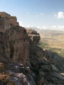 Деревни на скалах