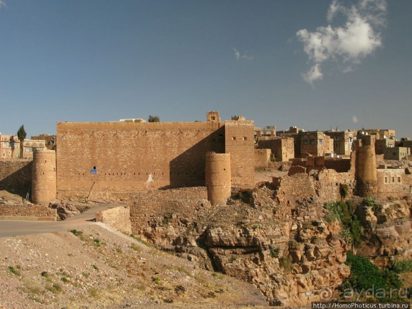 Деревни на скалах