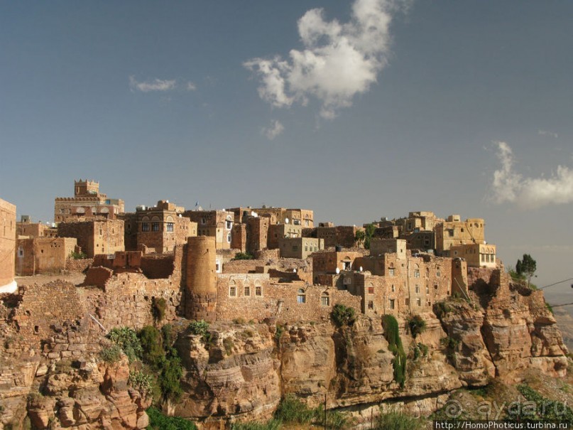 Деревни на скалах