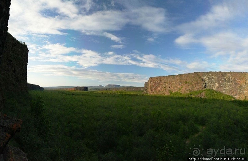 След коня Одина