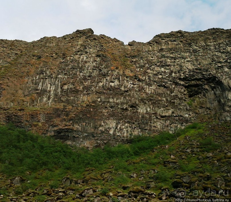 След коня Одина