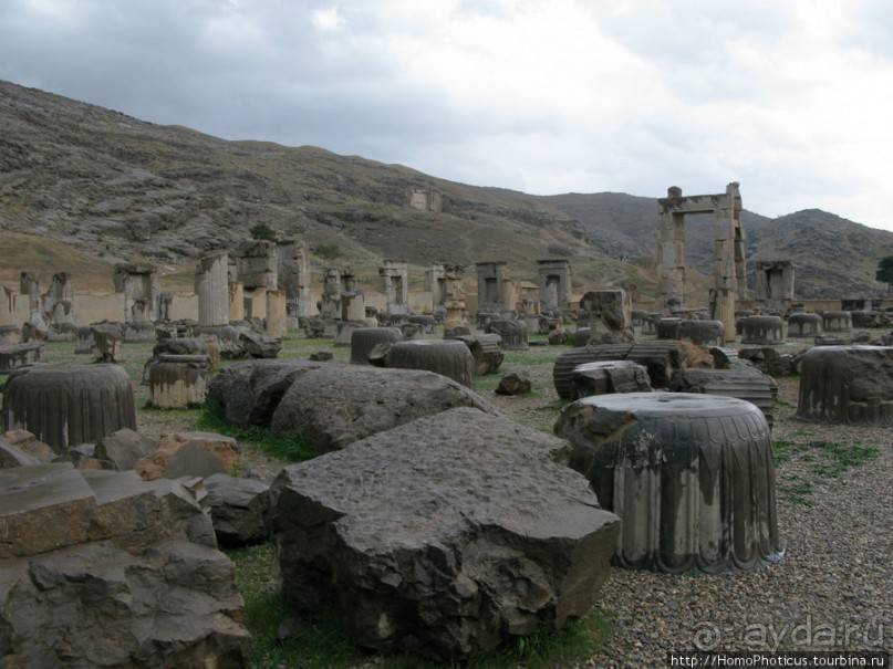 Персия: Мейбод и прочие развалины