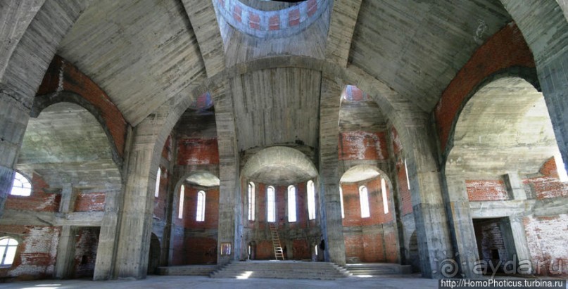 Две истории одного монастыря