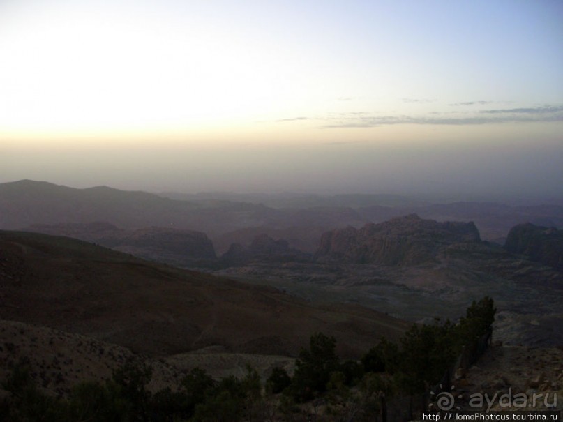 "Город, обнесенный стеной"
