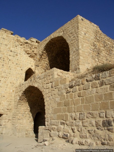 "Город, обнесенный стеной"