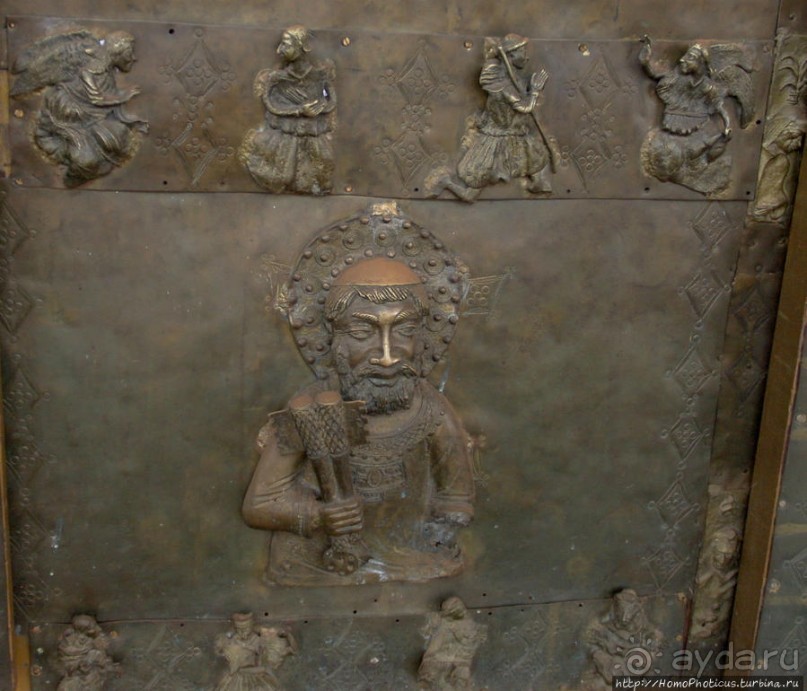 Если уж все равно попали в столицу Камеруна