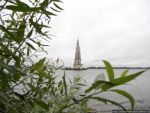 Полузатопленный город