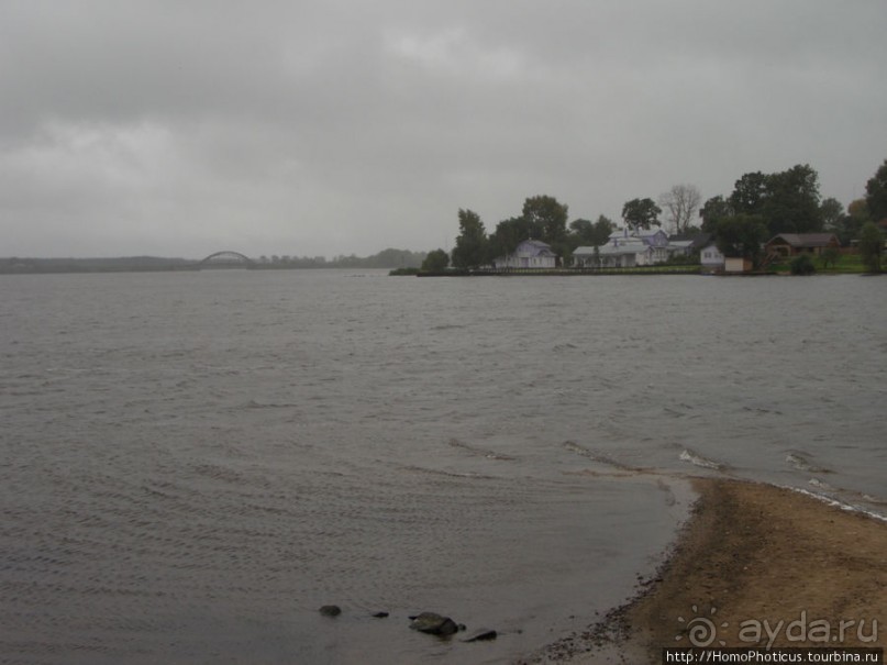 Полузатопленный город