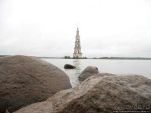 Полузатопленный город