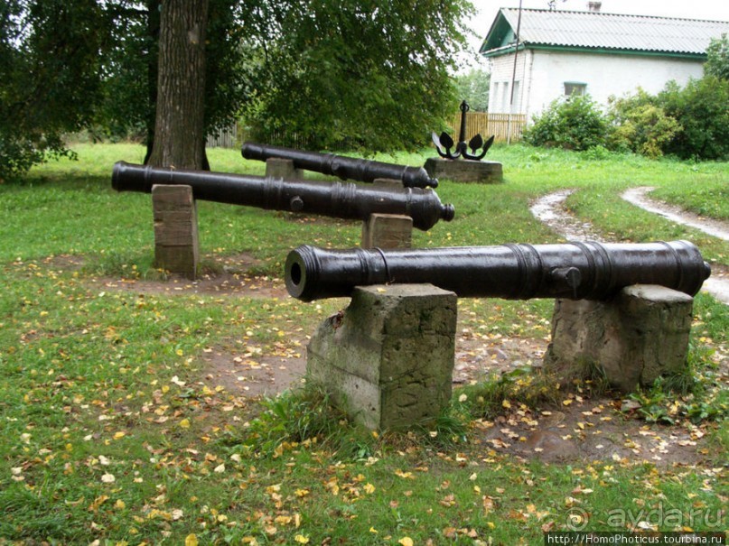 Полузатопленный город