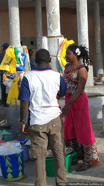 Вдоль полосы прибоя