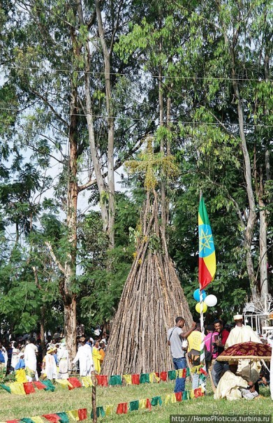 Обретение Креста. День первый