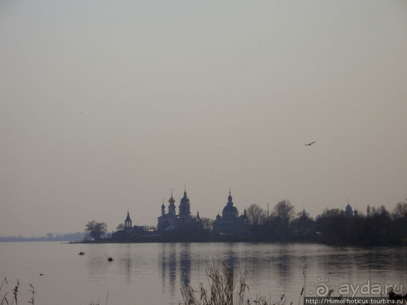 На берегу Неро