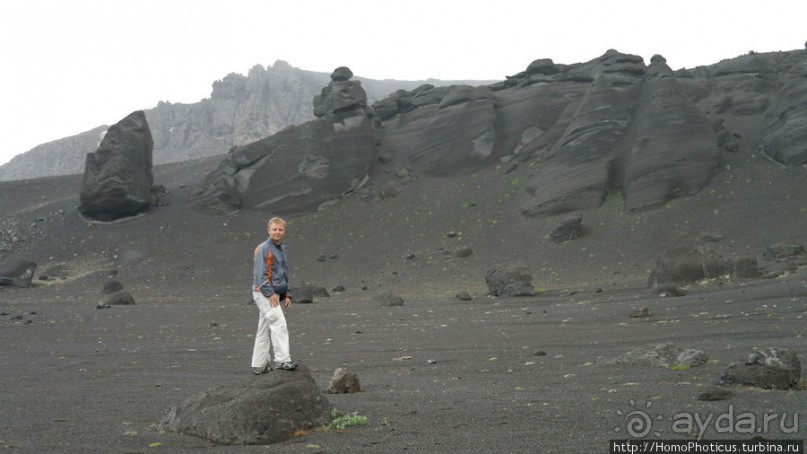 Центр Пустоты. Серое на черном