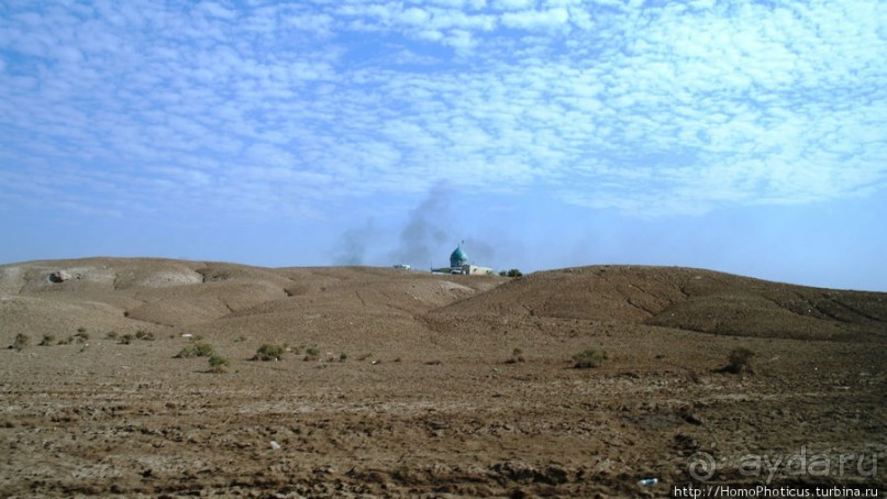 Два холма: зиккурат Намруда и место рождения Ибрагима