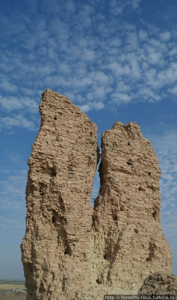 Два холма: зиккурат Намруда и место рождения Ибрагима