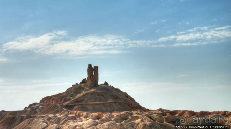 Два холма: зиккурат Намруда и место рождения Ибрагима