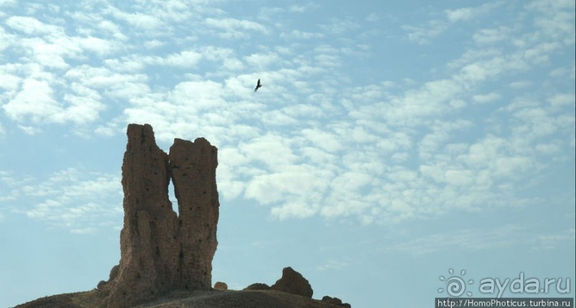 Два холма: зиккурат Намруда и место рождения Ибрагима