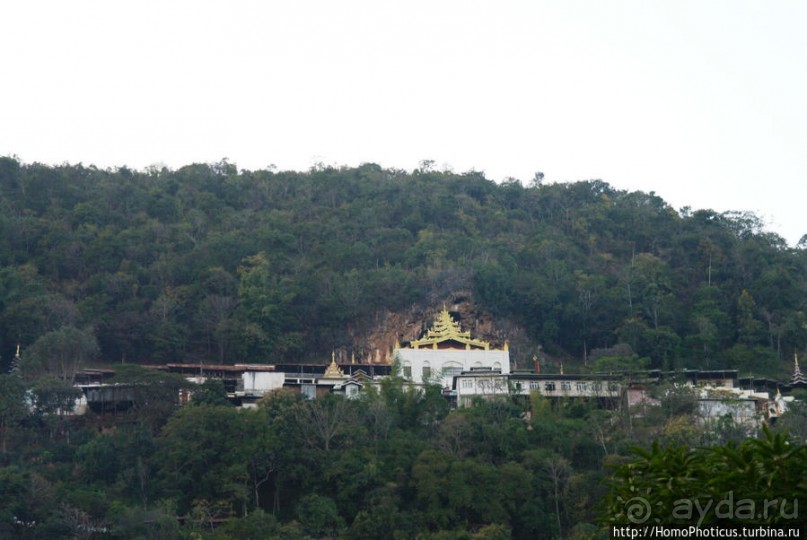 У подножия храмовой горы