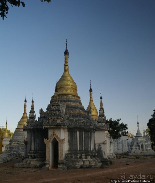 У подножия храмовой горы