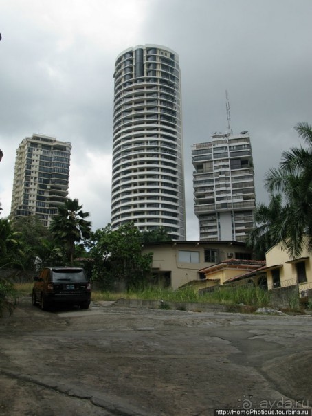 Канал и небоскребы