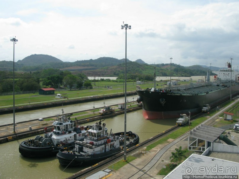 Канал и небоскребы